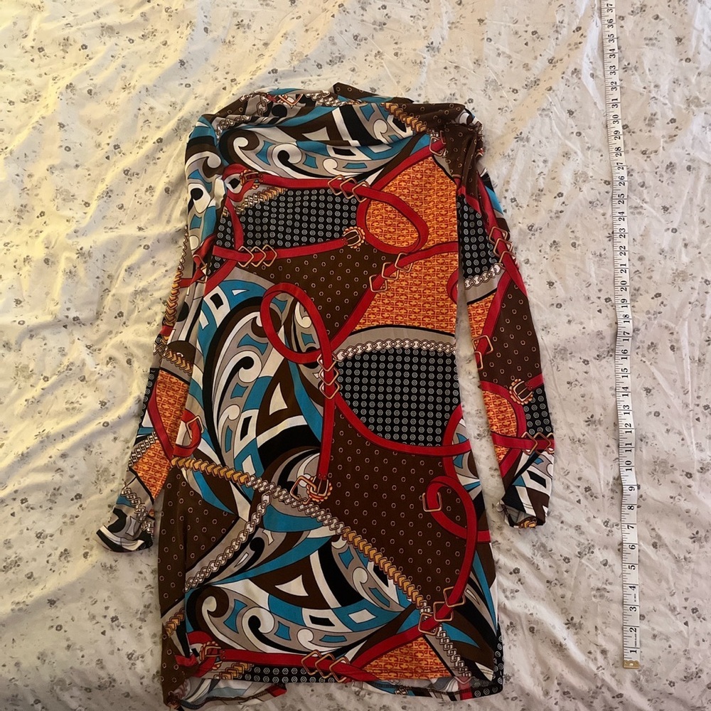Large women’s 70’s like dress